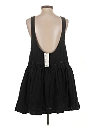Urban Outfitters Casual Dress (view 2)