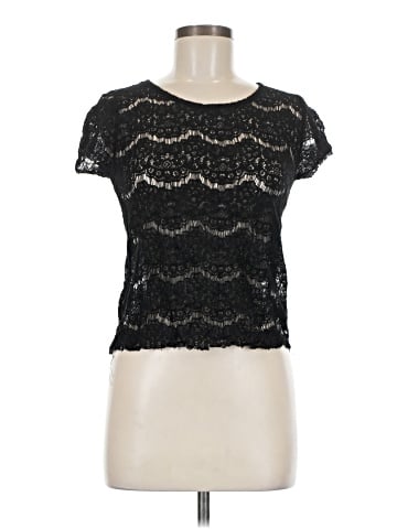 Free Kisses Short Sleeve Top (view 1)