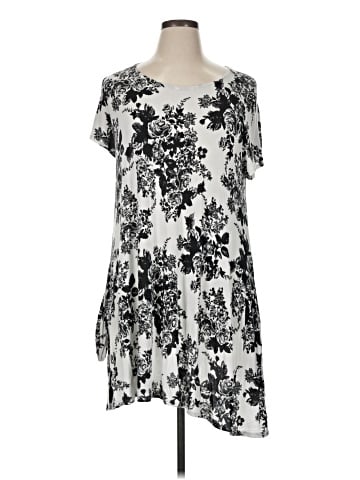 Agnes & Dora Casual Dress (view 1)