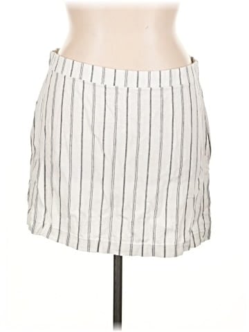 Old Navy Casual Skirt (view 1)
