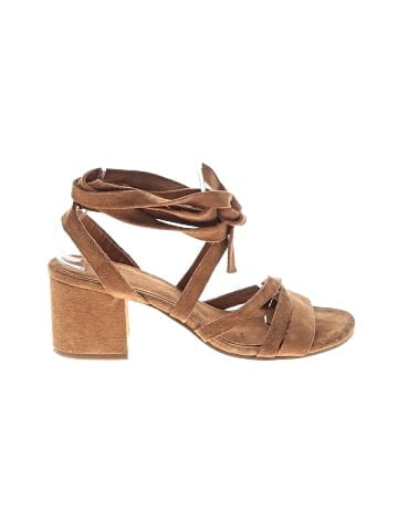 Gap Sandals (view 1)