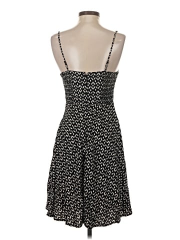 Old Navy Casual Dress (view 2)
