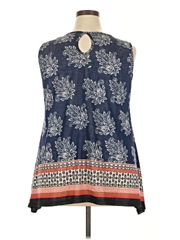 Weekend Suzanne Betro Sleeveless T-Shirt (view 2)