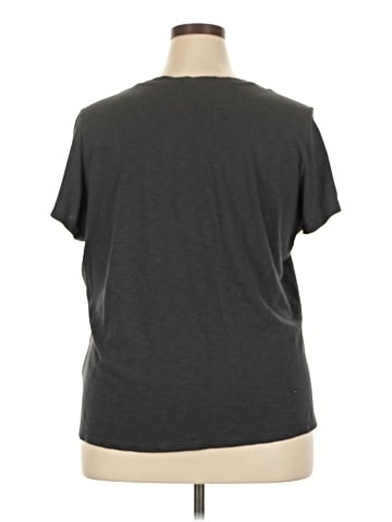 Maurices Short Sleeve T-Shirt (view 2)