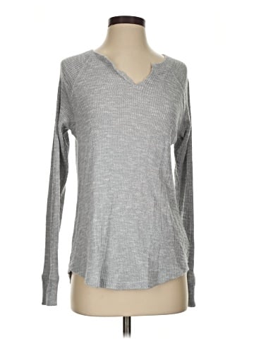American Eagle Outfitters Pullover Sweater (view 1)