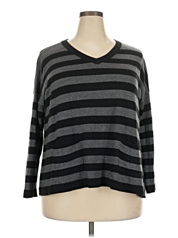 Linda Matthews Pullover Sweater (view 1)