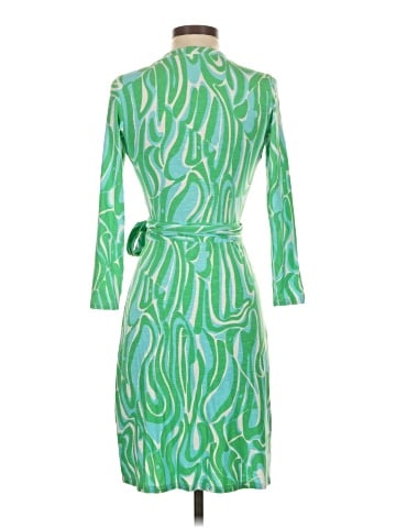 Lilly Pulitzer Casual Dress (view 2)