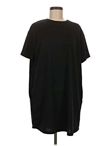 Trafaluc by Zara Short Sleeve T-Shirt (view 1)