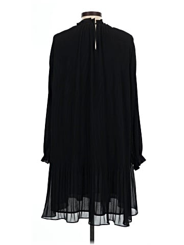 H&M Casual Dress (view 2)