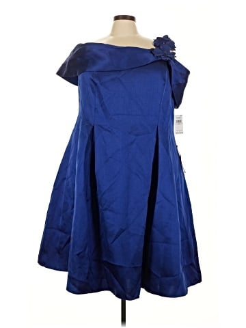 Alex Evenings Cocktail Dress (view 1)