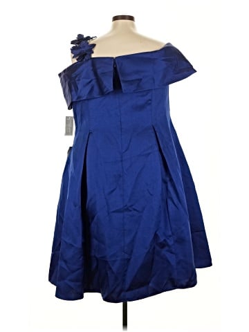 Alex Evenings Cocktail Dress (view 2)