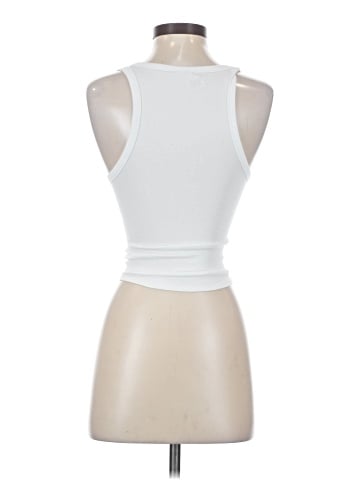No Boundaries Sleeveless Top (view 2)