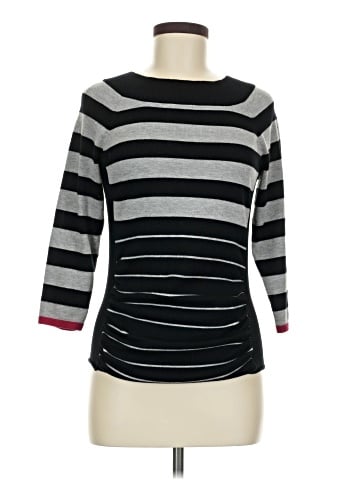 One A 3/4 Sleeve Top (view 1)