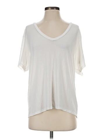 American Eagle Outfitters Short Sleeve T-Shirt (view 1)
