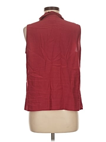 CAbi Sleeveless Button-Down Shirt (view 2)