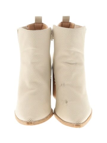 Universal Thread Ankle Boots (view 2)