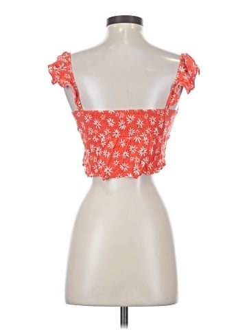 Urban Romantics Sleeveless Blouse (view 2)