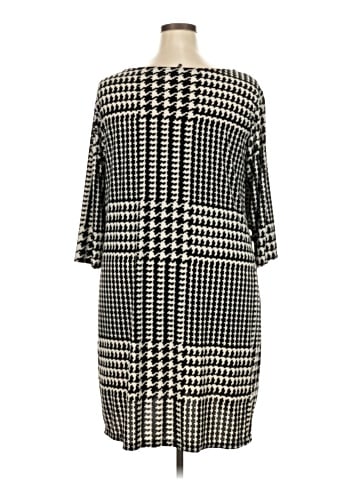 Daisy Fuentes Casual Dress (view 2)
