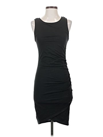 Leith Sleeveless T-Shirt (view 1)