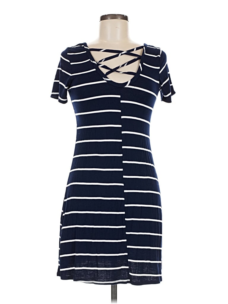Pre-owned Olivia Rae Casual Dress In Blue