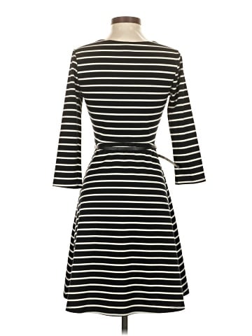 Old Navy Casual Dress (view 2)