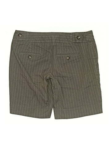Gap Shorts (view 2)