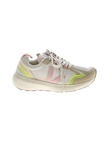 VEJA Sneakers (view 1)