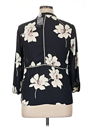 Eclair 3/4 Sleeve Blouse (view 2)