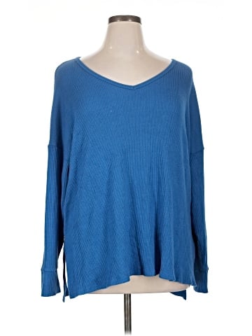 American Eagle Outfitters Pullover Sweater (view 1)