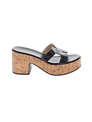 Liliana Wedges (view 1)