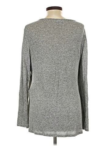 Old Navy - Maternity Long Sleeve Top (view 2)