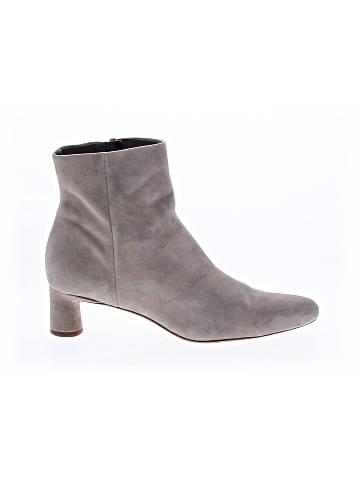 Vince. Ankle Boots (view 1)