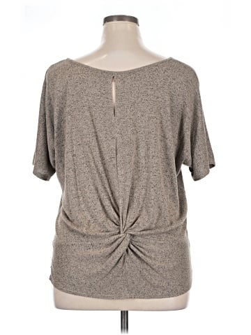 SJS Short Sleeve Top (view 2)