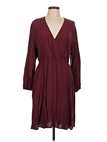 Old Navy Casual Dress (view 1)