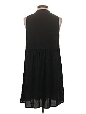 Old Navy Casual Dress (view 2)