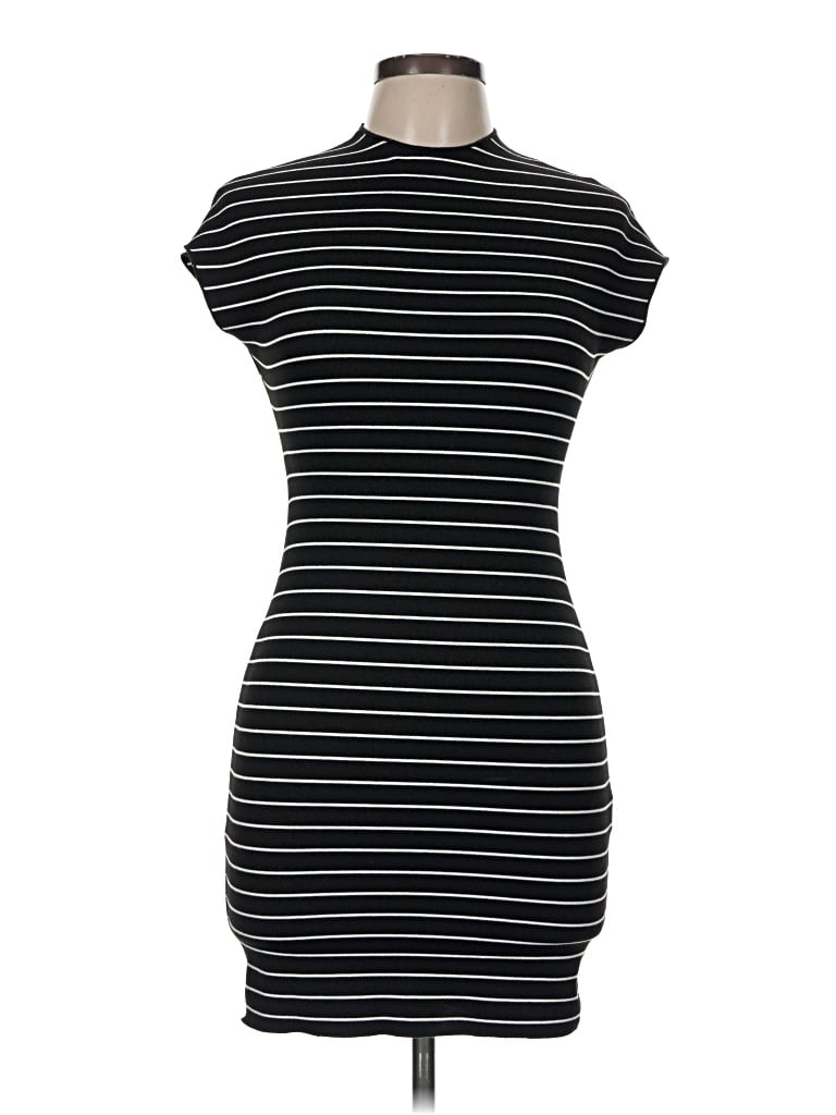 Pre-owned Zara Casual Dress In Black