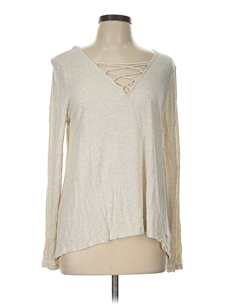Pre-owned Old Navy Long Sleeve T-shirt In Ivory