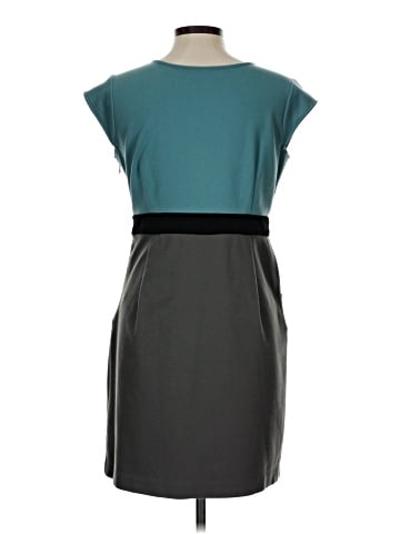 Old Navy Casual Dress (view 2)