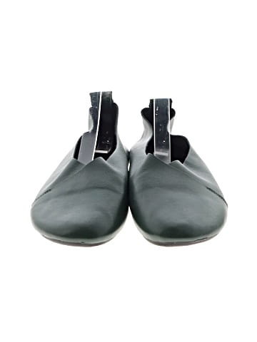 Unbranded Flats (view 2)