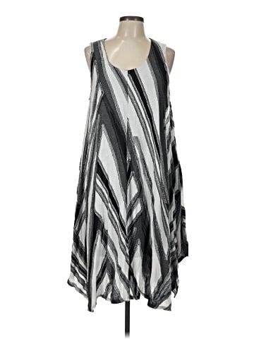 Simply Vera Vera Wang Casual Dress (view 1)