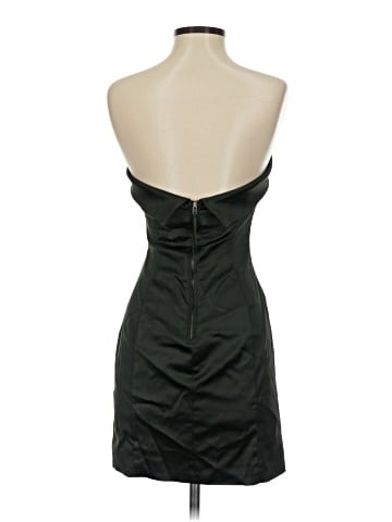 Aritzia Sleeveless Top (view 2)