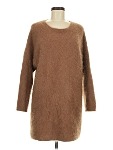 DemyLee Poncho (view 1)
