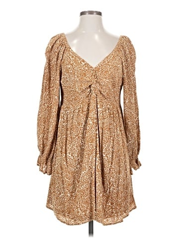 Savanna Jane Casual Dress (view 1)