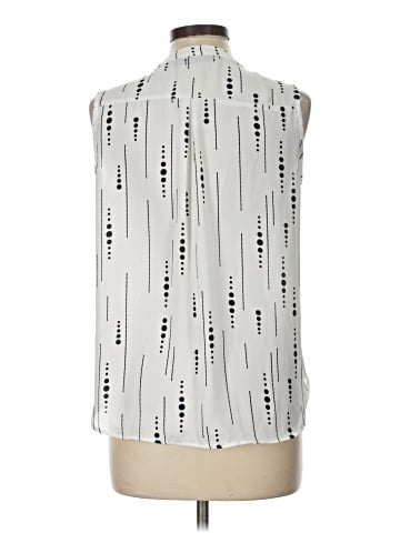 Cure Sleeveless Blouse (view 2)
