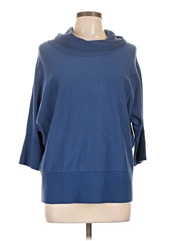 Elliott Lauren Poncho (view 1)