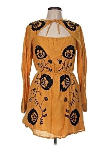 Tularosa Casual Dress (view 1)