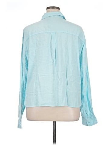 Old Navy Long Sleeve Button-Down Shirt (view 2)