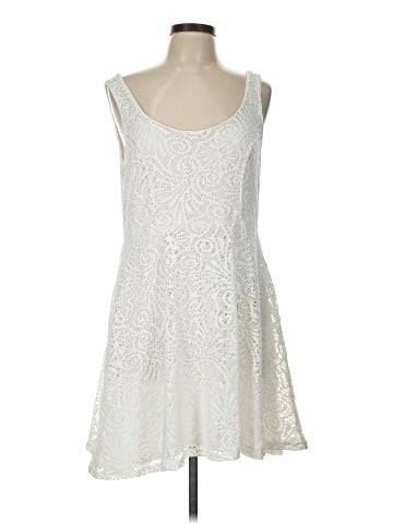Apt. 9 Casual Dress (view 1)