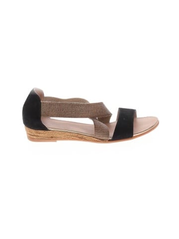 Eric Michael Wedges (view 1)