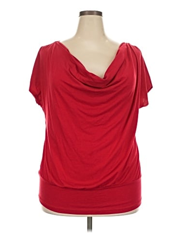 Julie's Closet Short Sleeve Top (view 1)